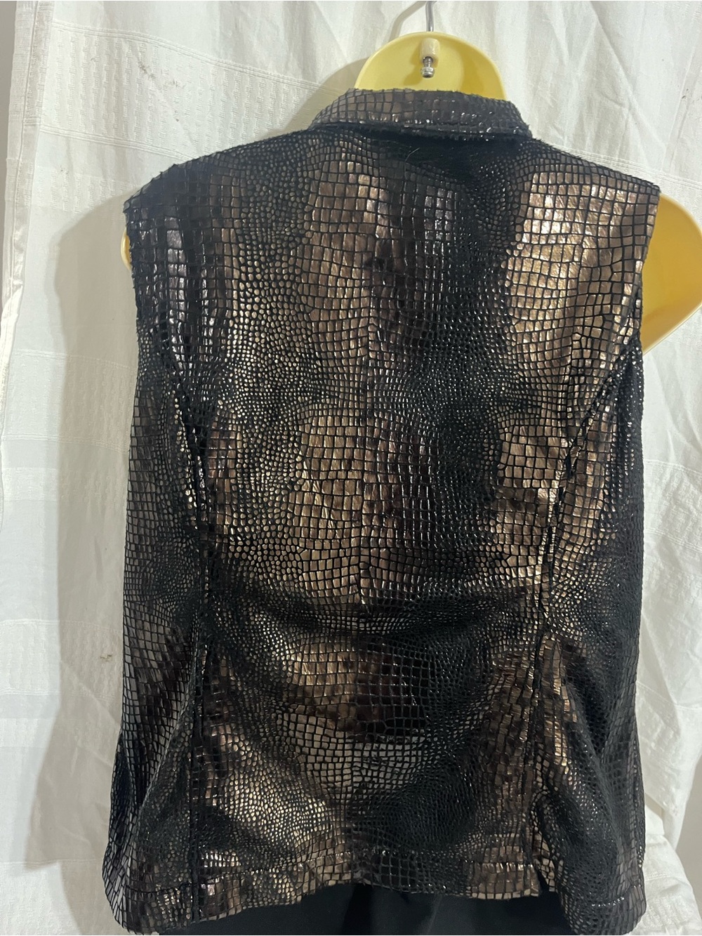 Sport Haley Black and Bronze Croc-Embossed Zip Vest - Picture 5 of 5